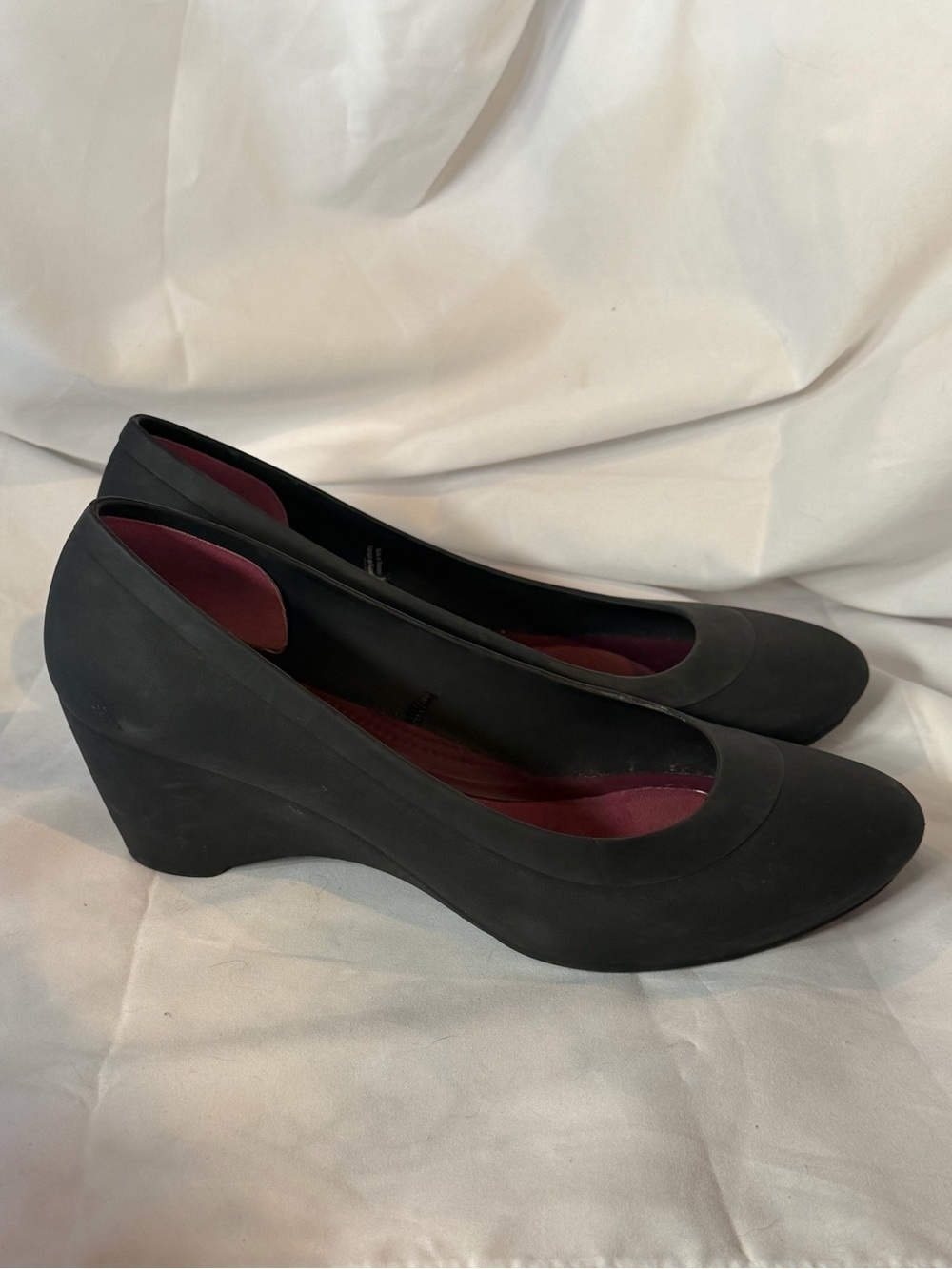 Crocs matte black Lina wedge pumps women's size 9 business casual basics - Picture 2 of 7